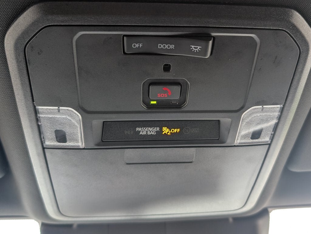 Certified 2025 Toyota Tacoma SR5 AWD/4WD image 28