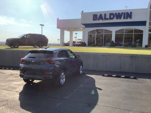 Used 2024 Buick Encore GX Preferred image 7