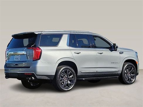 Used 2023 GMC Yukon Denali image 3