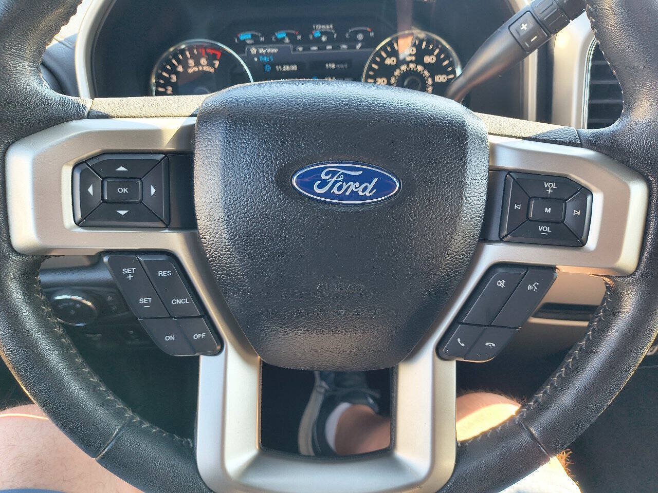 Used 2020 Ford F150 Lariat AWD/4WD image 24