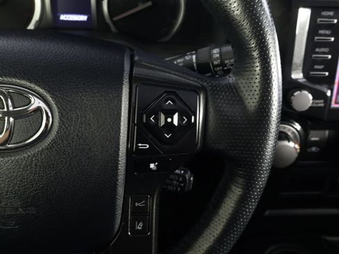 Used 2023 Toyota 4Runner TRD Off-Road Premium w/ Moonroof Package AWD/4WD image 11