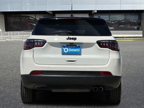 Used 2021 Jeep Compass Latitude FWD image 8