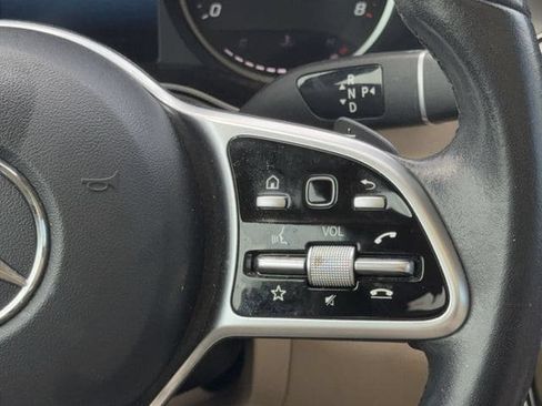 Used 2021 Mercedes-Benz GLC 300 w/ Premium Package image 14