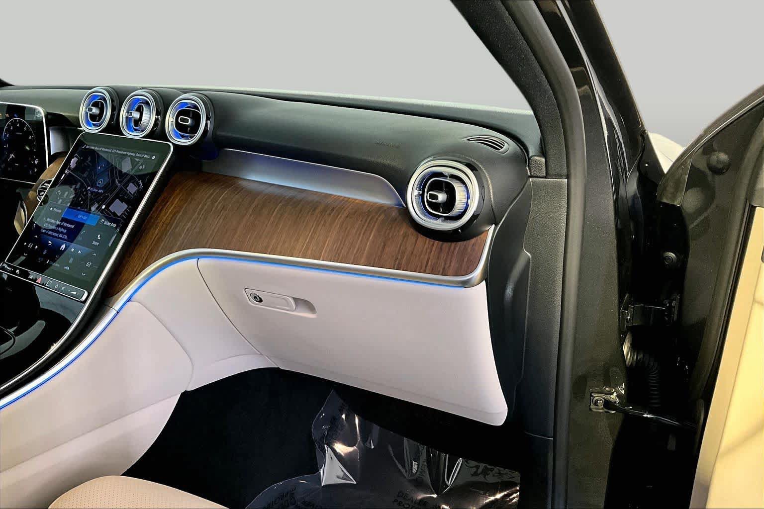 Certified 2026 Mercedes-Benz GLC 300 4MATIC image 19