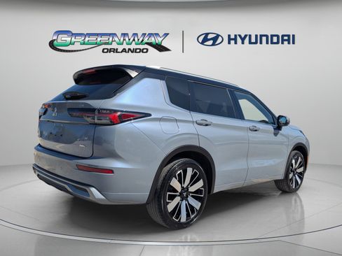 Used 2025 Mitsubishi Outlander SEL FWD image 8
