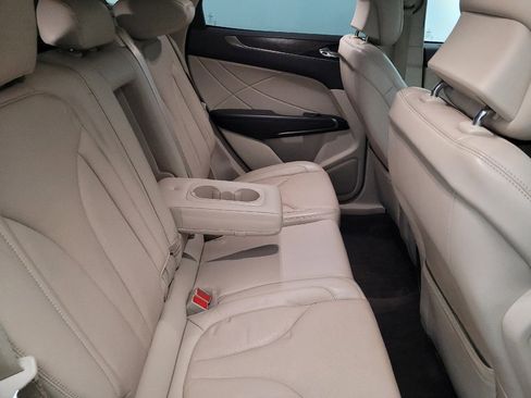 Used 2019 Lincoln MKC Reserve image 19