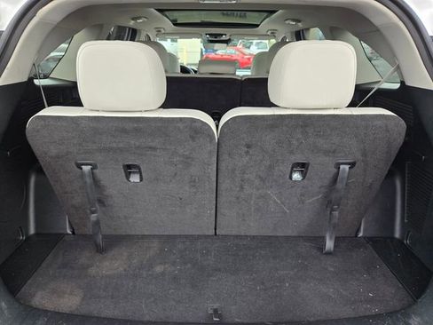 Used 2023 Kia Sorento S w/ Panoramic Sunroof Package FWD image 17