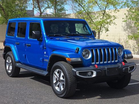 Used 2021 Jeep Wrangler Unlimited Sahara AWD/4WD image 2