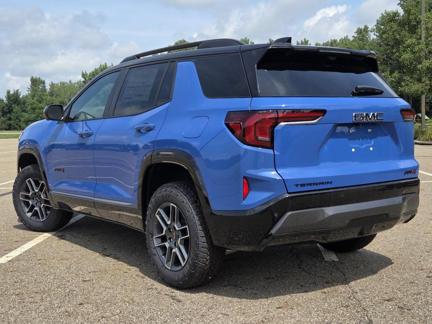 New 2026 GMC Terrain AT4 w/ Technology Package II AWD/4WD image 16