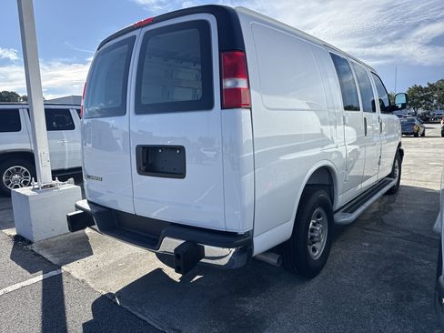 Used 2025 Chevrolet Express 2500 w/ Driver Convenience Package RWD image 9