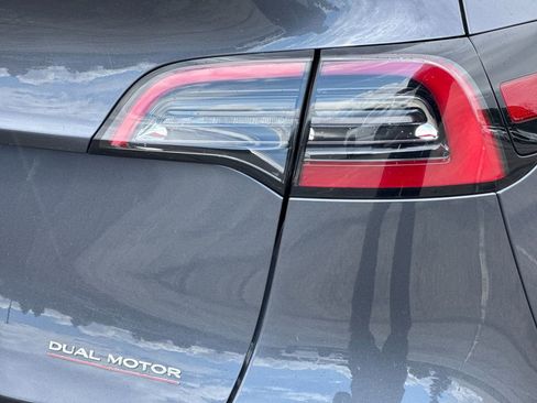 Used 2023 Tesla Model Y Performance AWD/4WD image 25