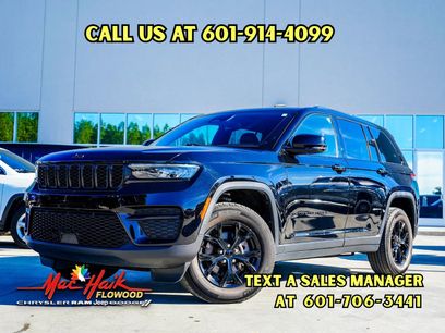 Used 2024 Jeep Grand Cherokee Altitude