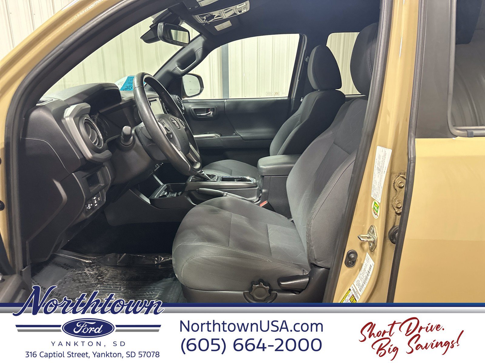Used 2019 Toyota Tacoma TRD Off-Road AWD/4WD image 23