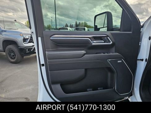 Certified 2024 Chevrolet Silverado 3500 LTZ w/ LTZ Plus Package image 12