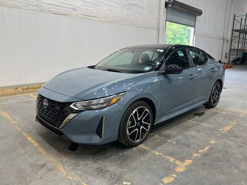 Used 2024 Nissan Sentra SR image 2