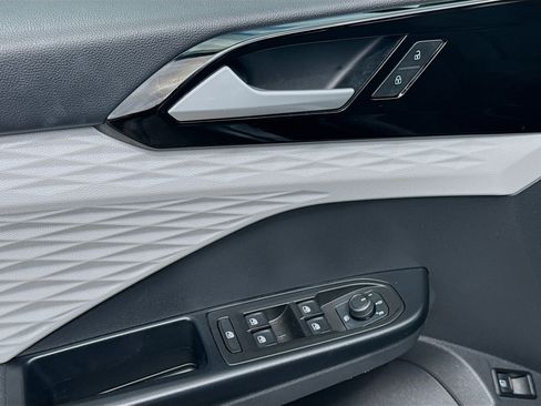 Used 2022 Volkswagen Taos S w/ IQ Drive S Package image 14