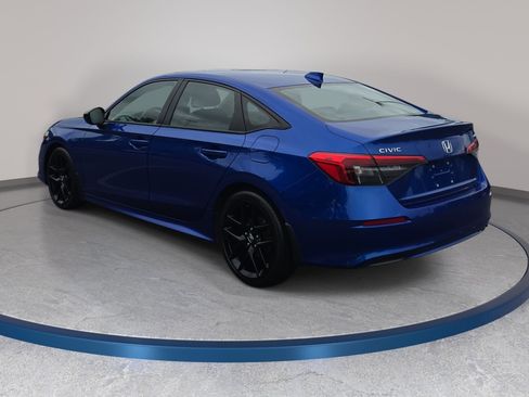 Used 2024 Honda Civic Sport image 7