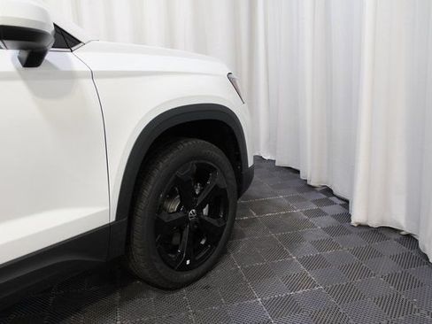 New 2025 Volkswagen Taos SEL AWD/4WD image 28