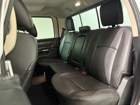 Used 2015 RAM 2500 Laramie w/ Convenience Group AWD/4WD image 24