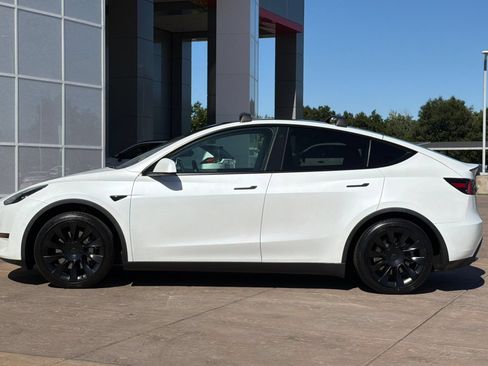 Used 2021 Tesla Model Y Long Range AWD/4WD image 7