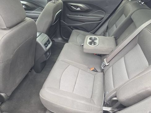 Used 2022 GMC Terrain SLE w/ Driver Convenience Package FWD image 13