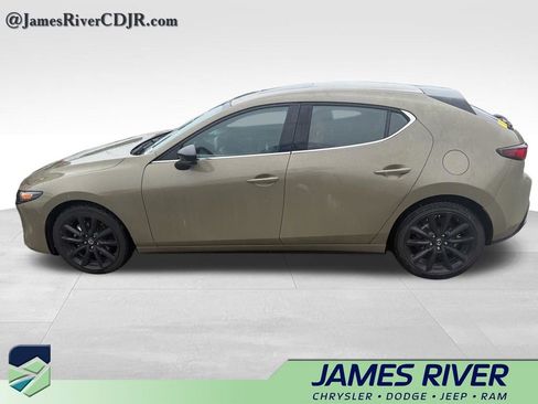 Used 2024 MAZDA MAZDA3 s AWD/4WD image 4