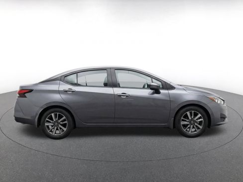 Used 2025 Nissan Versa SV FWD image 10