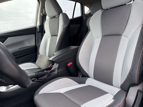 Used 2023 Subaru Crosstrek 2.0i Premium image 7