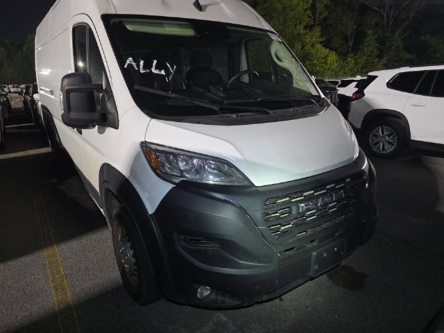 Used 2025 RAM ProMaster 2500 w/ Convenience Group FWD image 2