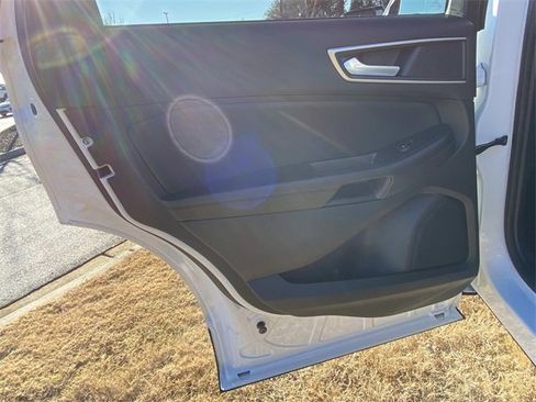 Used 2024 Ford Edge SEL image 14