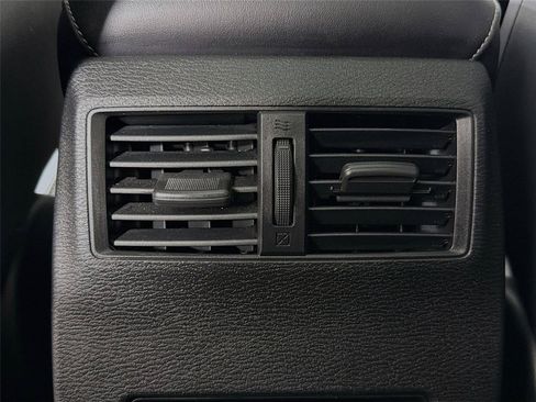 Used 2023 Mitsubishi Outlander SE AWD/4WD image 29