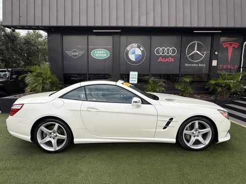 Used 2015 Mercedes-Benz SL 550 w/ Driver Assistance Package image 10
