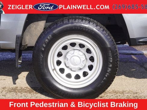 Used 2024 Chevrolet Colorado W/T RWD image 9