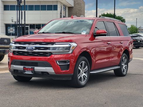 Used 2022 Ford Expedition Limited AWD/4WD image 8