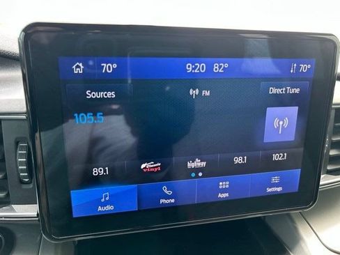 Used 2023 Ford Explorer XLT w/ Equipment Group 202A AWD/4WD image 23