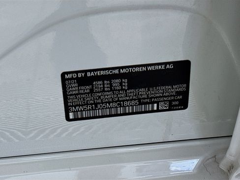 Used 2021 BMW 330i Sedan w/ M Sport Package RWD image 40