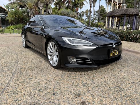 Used 2016 Tesla Model S 75D AWD/4WD image 7