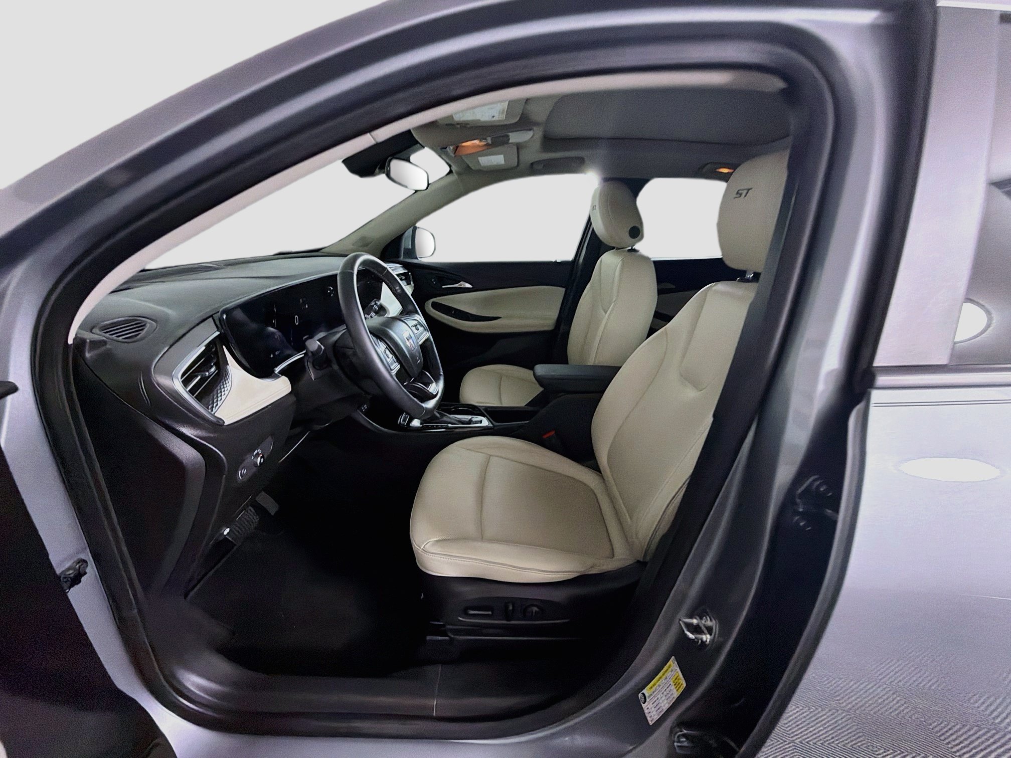Used 2024 Buick Encore GX Sport Touring w/ Experience Buick Package FWD image 13