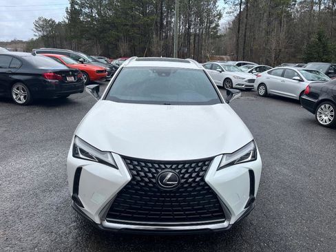 Used 2021 Lexus UX 200 w/ Premium Package image 4