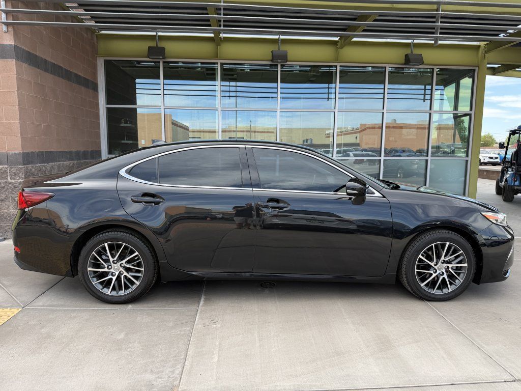 Used 2016 Lexus ES 350 w/ Navigation System Package FWD image 9