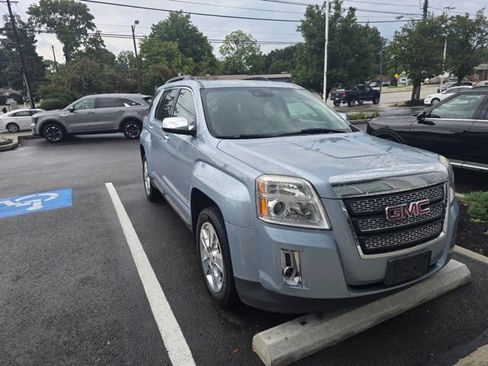 Used 2014 GMC Terrain SLT w/ Chrome Appearance Package FWD image 1