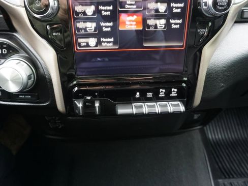 Used 2019 RAM 1500 Laramie image 26