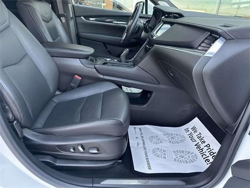Certified 2022 Cadillac XT5 Premium Luxury image 23