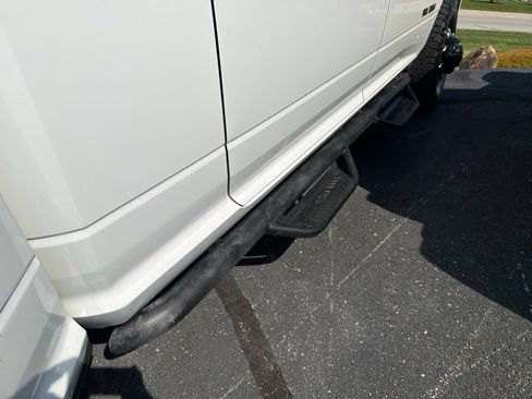 Used 2021 RAM 3500 Big Horn w/ Night Edition AWD/4WD image 17