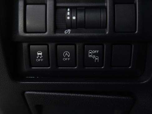 Used 2023 Subaru Crosstrek 2.0i Premium image 24