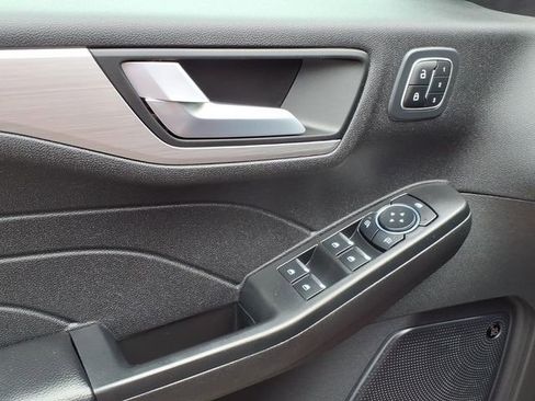Certified 2023 Ford Escape Platinum w/ Premium Technology Package AWD/4WD image 14
