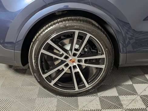 New 2026 Porsche Cayenne AWD/4WD image 13