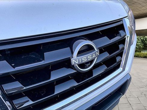 Used 2023 Nissan Armada Platinum w/ Captain's Chairs Package image 27