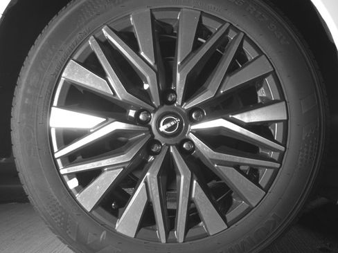 Used 2025 Nissan Altima 2.5 SV image 15