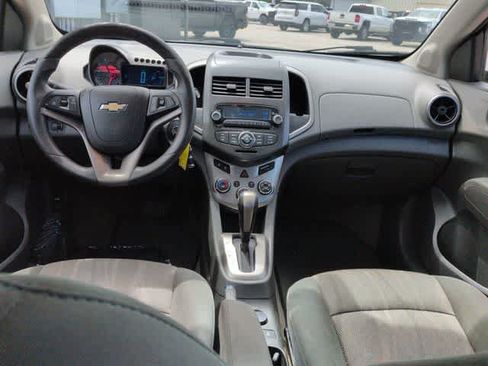 Used 2014 Chevrolet Sonic LT FWD image 15